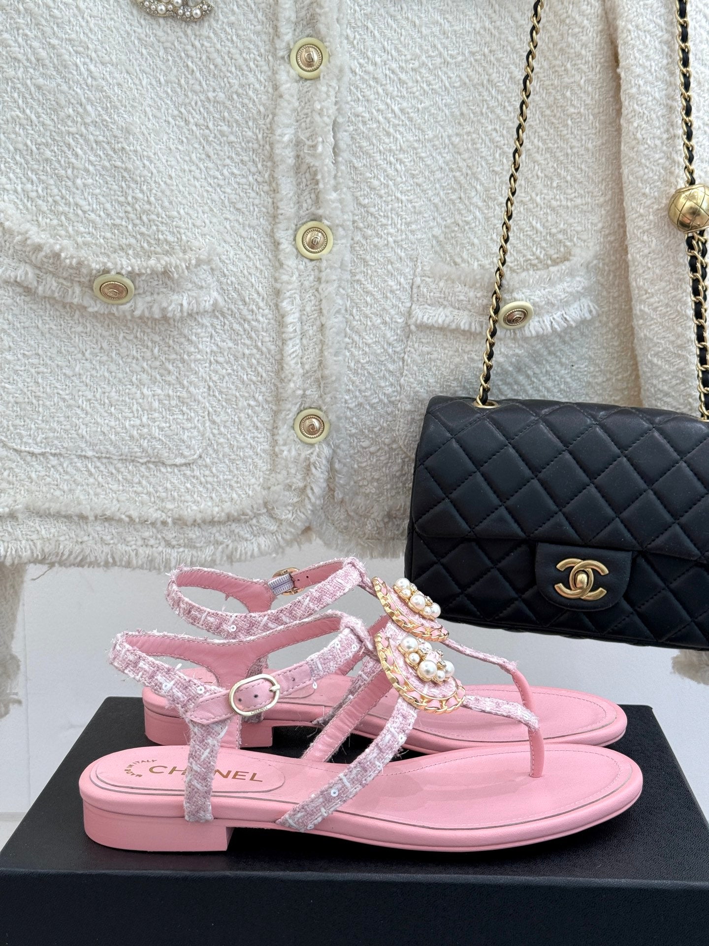 C 25  Pearl clip-on Pink, Brown, Black sandals