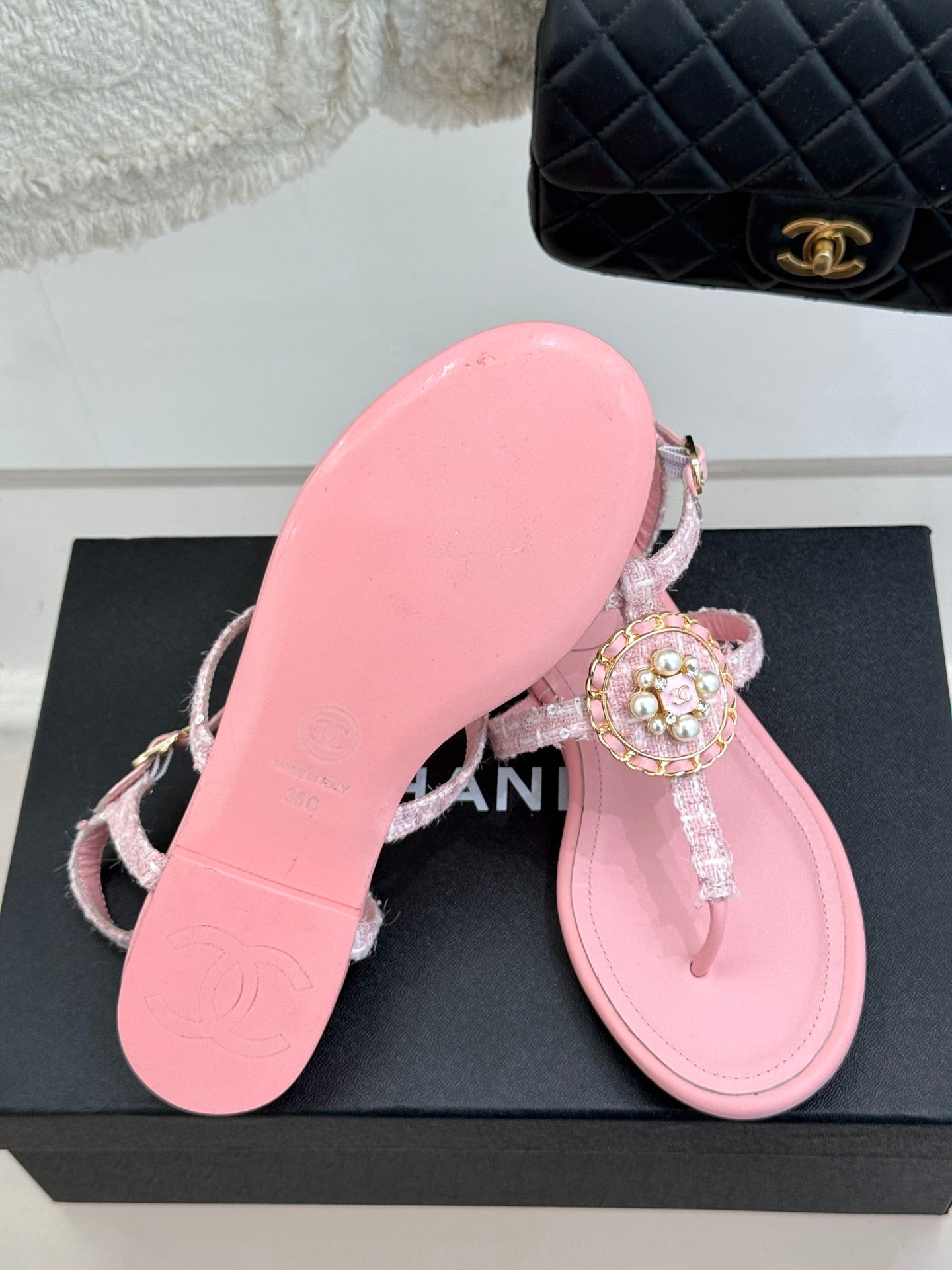 C 25  Pearl clip-on Pink, Brown, Black sandals