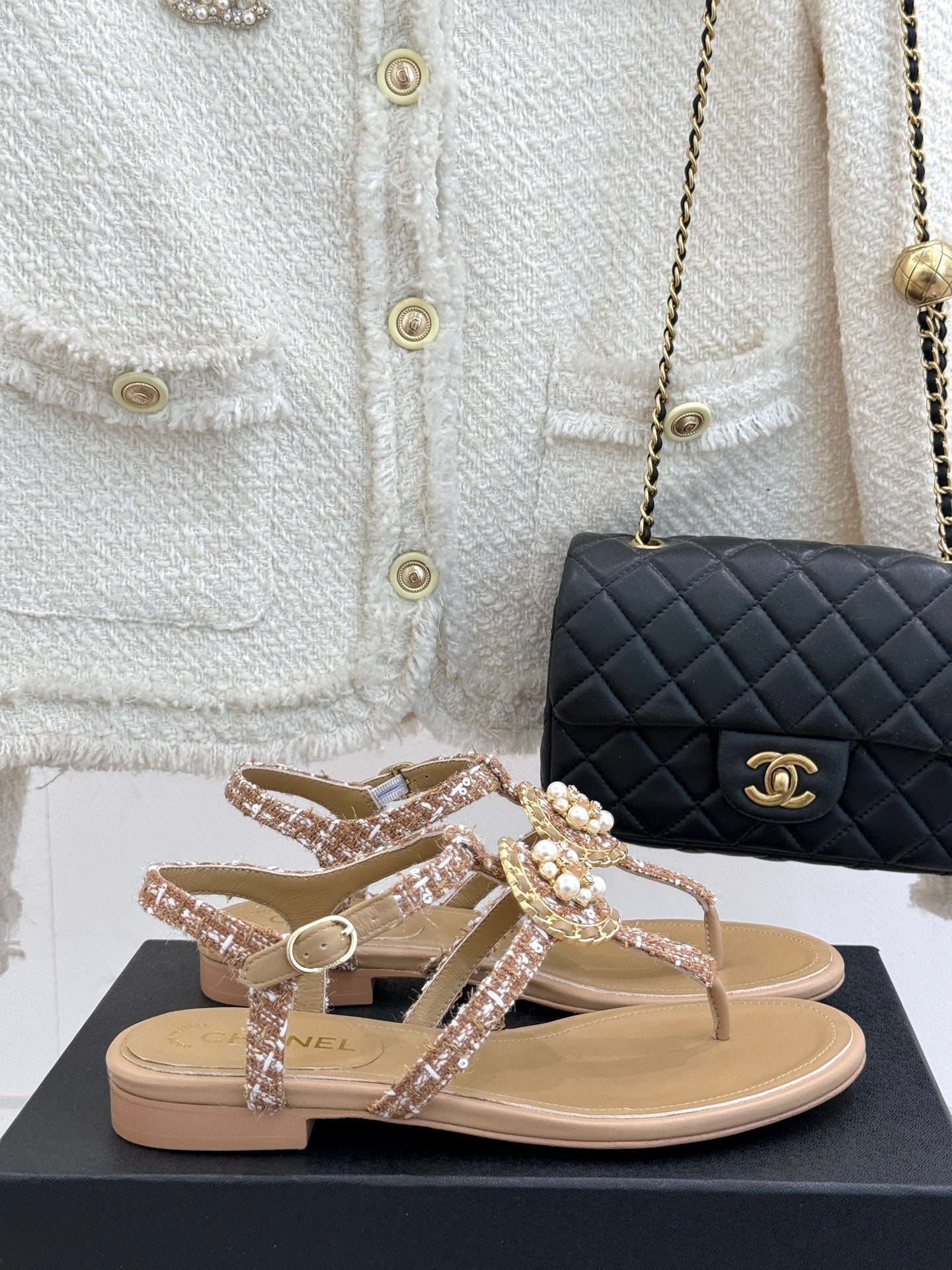 C 25  Pearl clip-on Pink, Brown, Black sandals