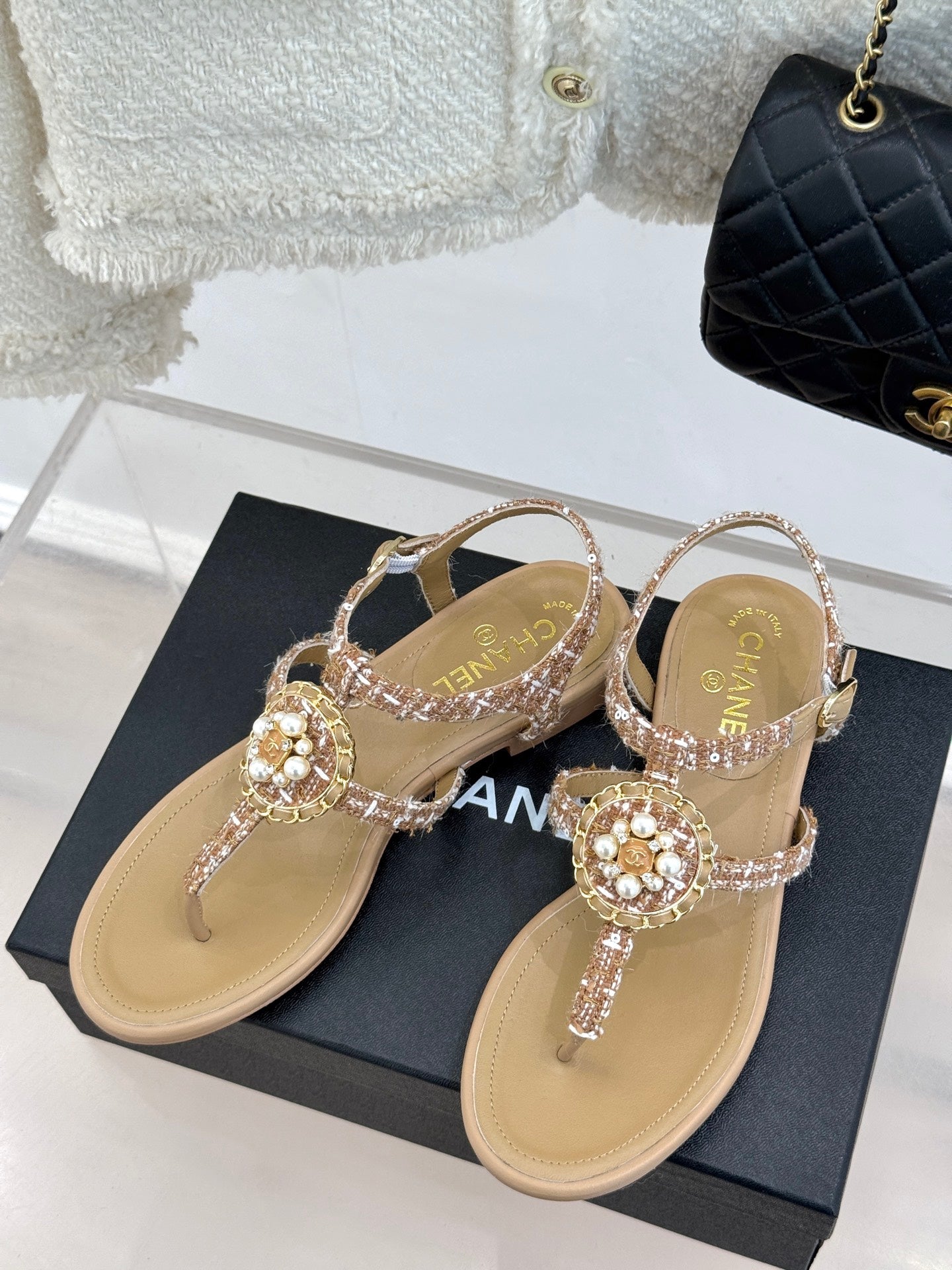 C 25  Pearl clip-on Pink, Brown, Black sandals