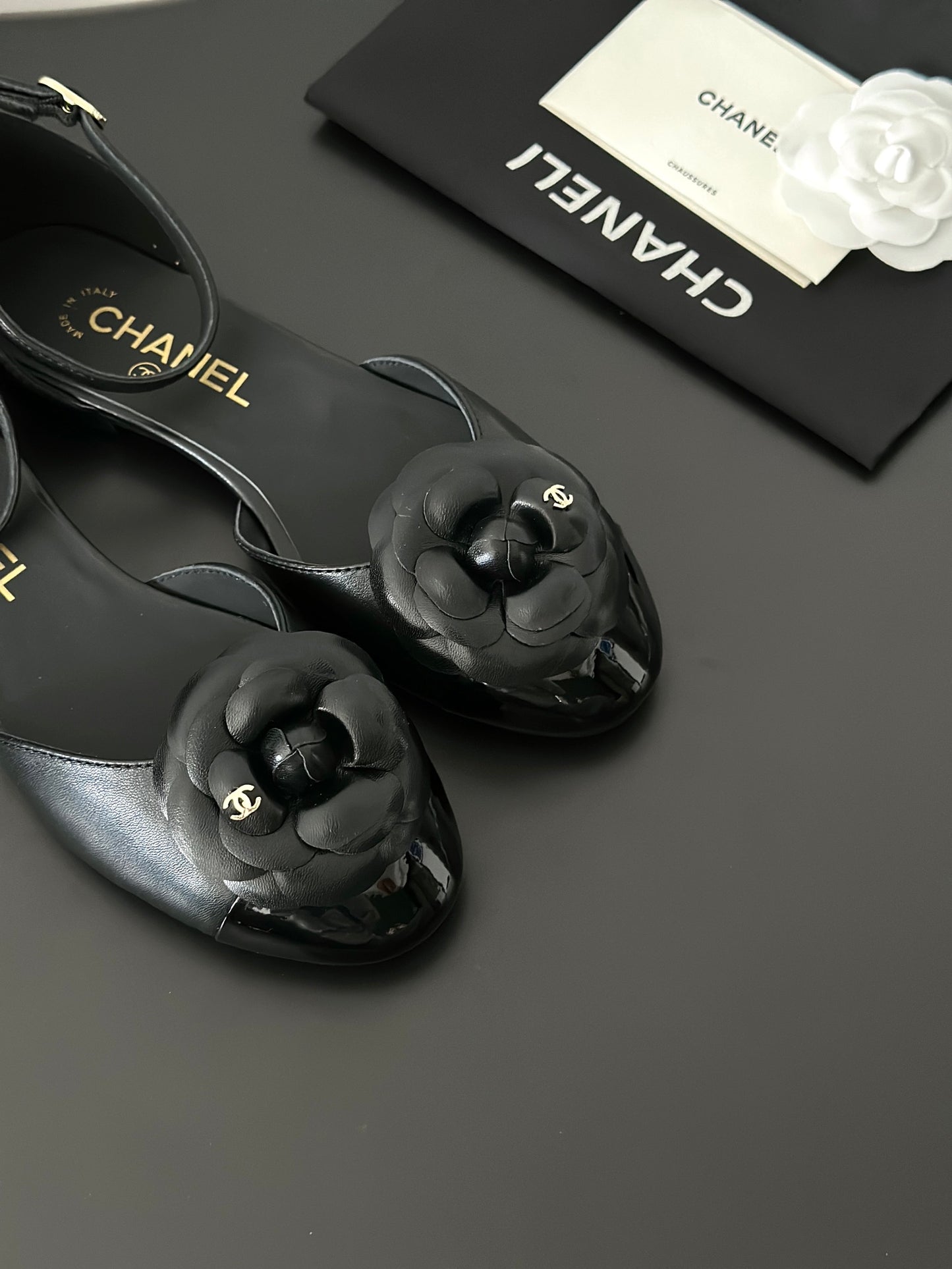 C 24 Camellia Sandals