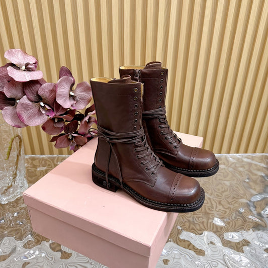 M Model Boots