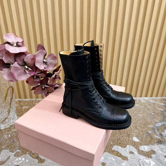 M Model Boots