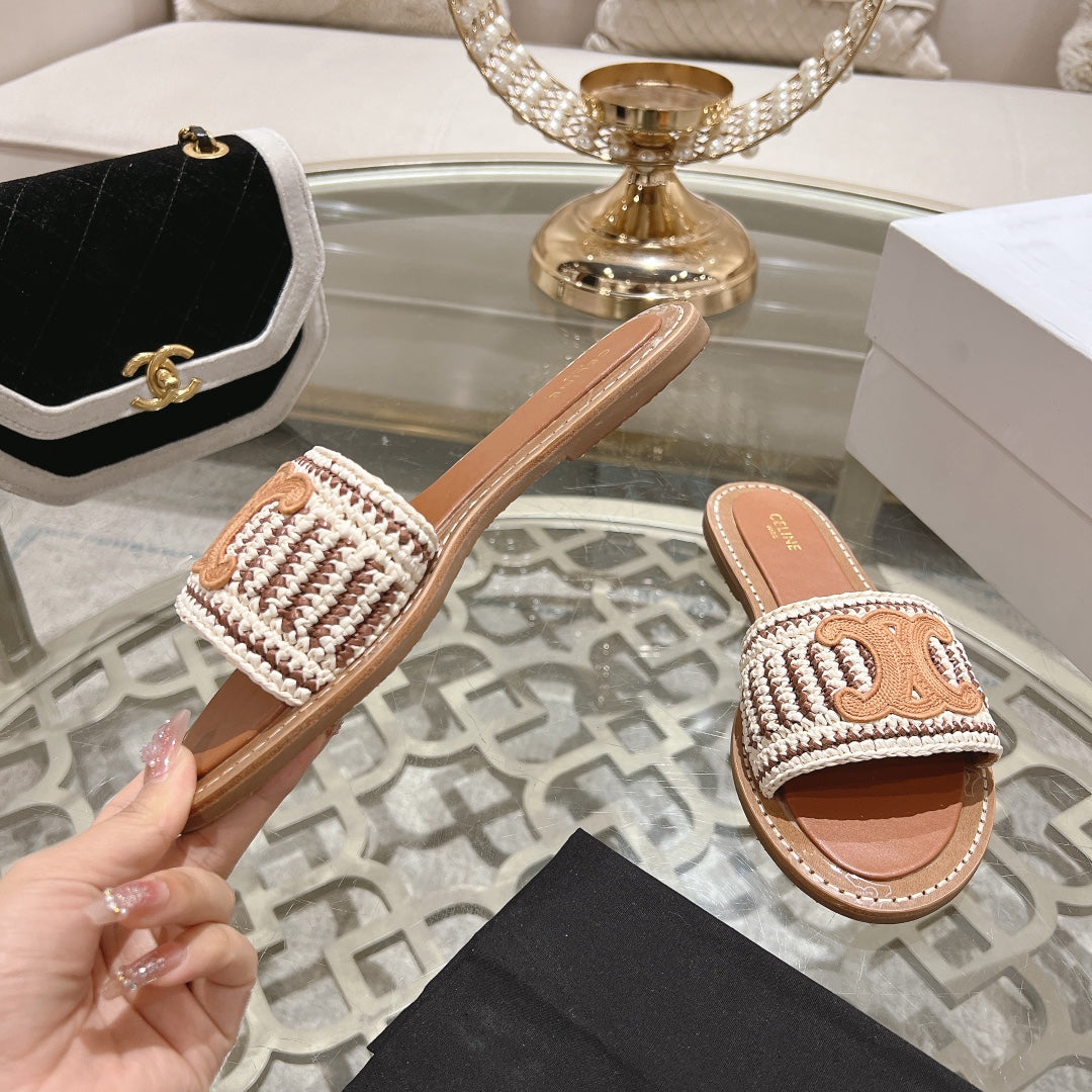 C 25 Arc de Triomphe logo sandals