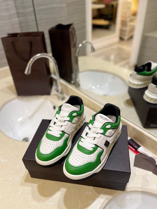 V Couple Casual Sneakers