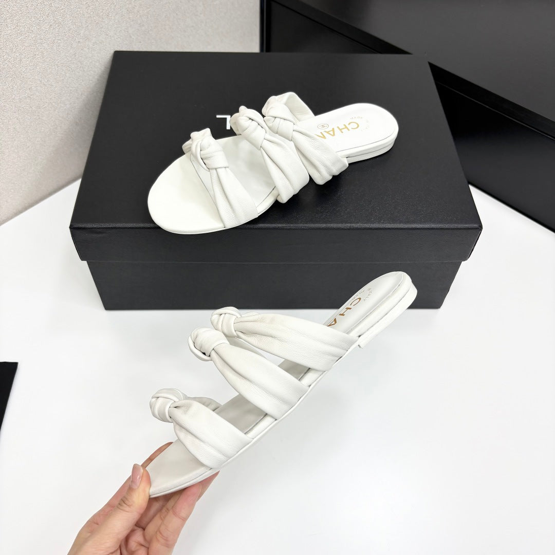 C White/black Strappy Slippers