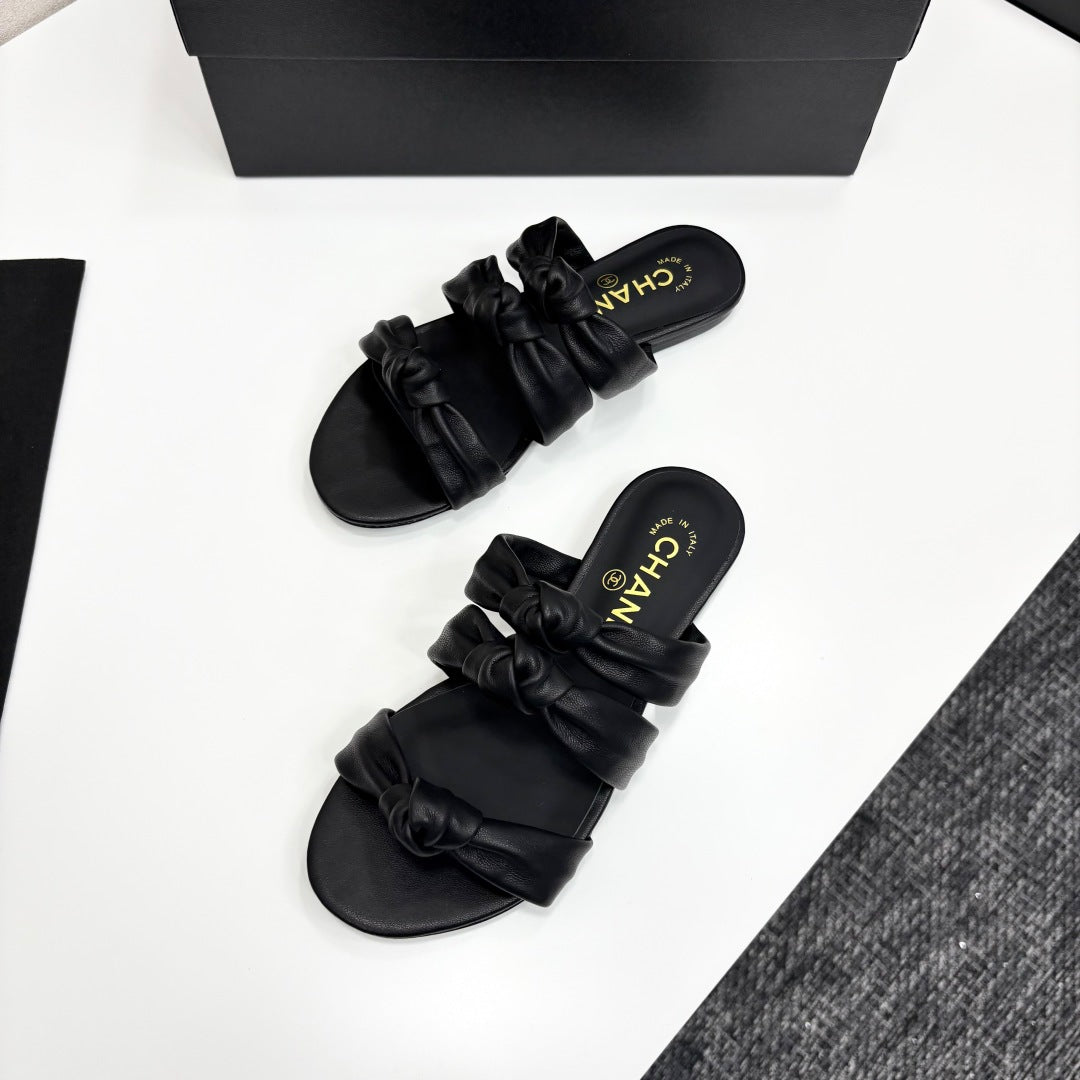 C White/black Strappy Slippers