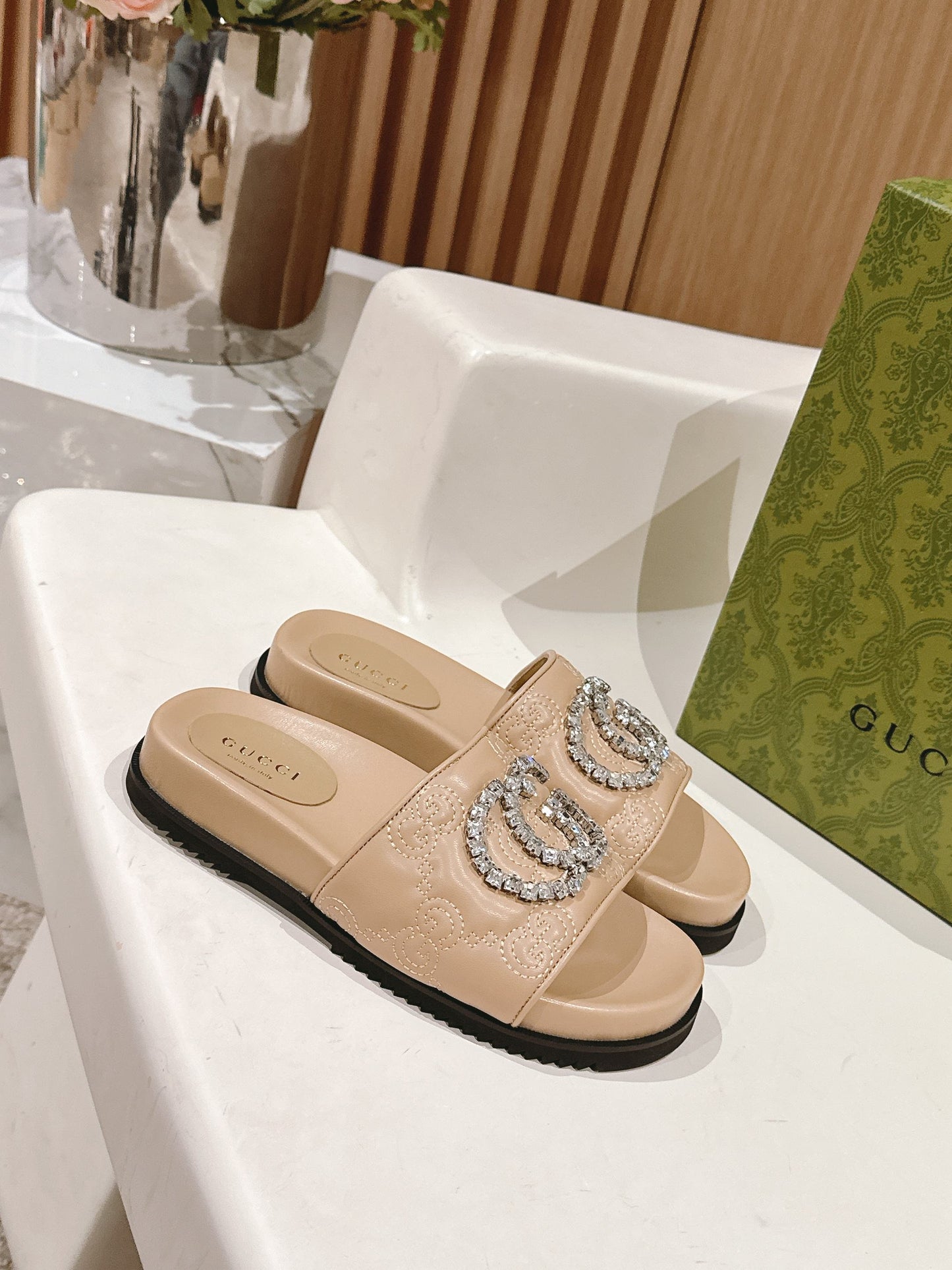 C 25 Resort Rhinestone Slippers