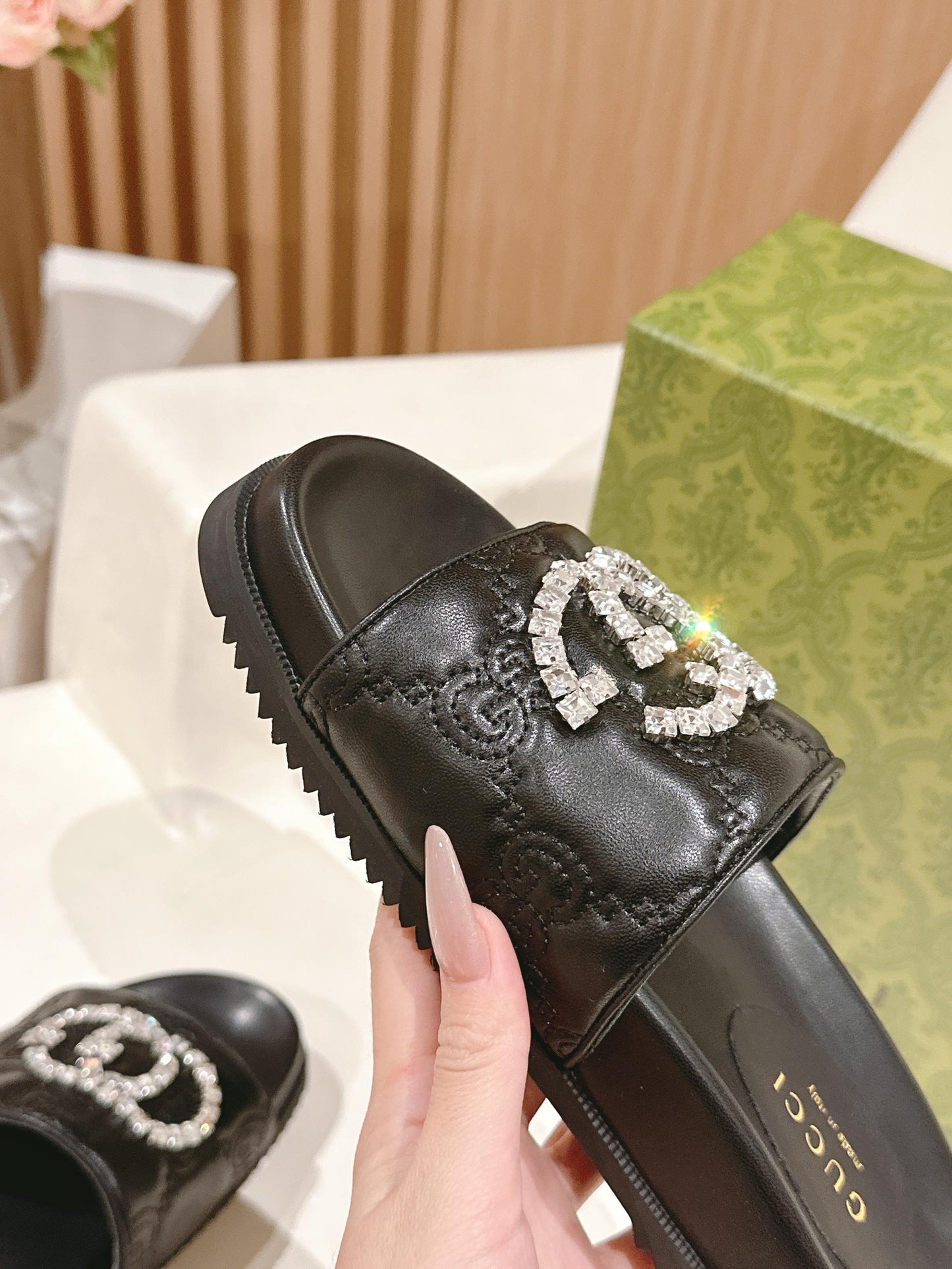 C 25 Resort Rhinestone Slippers