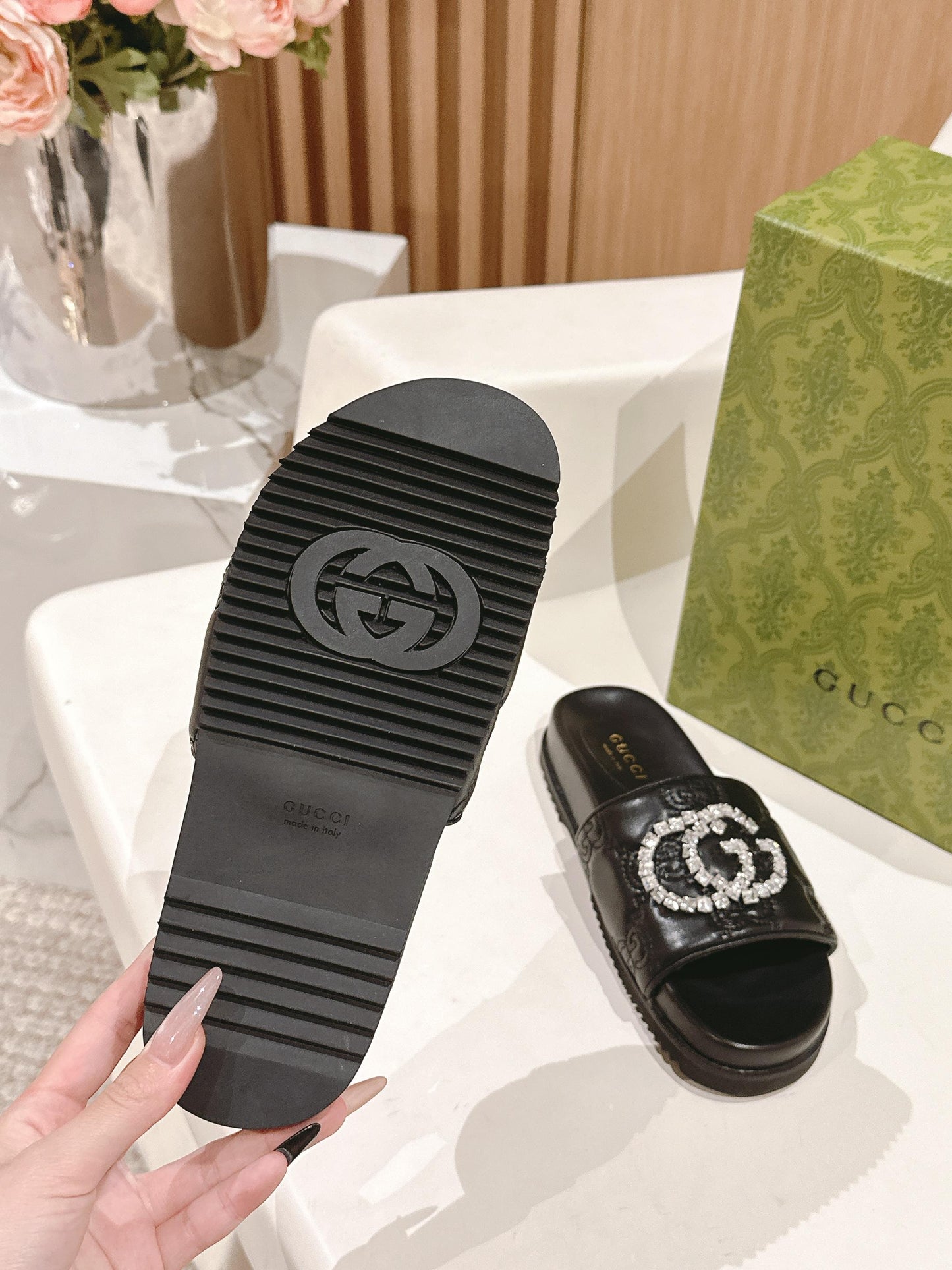 C 25 Resort Rhinestone Slippers