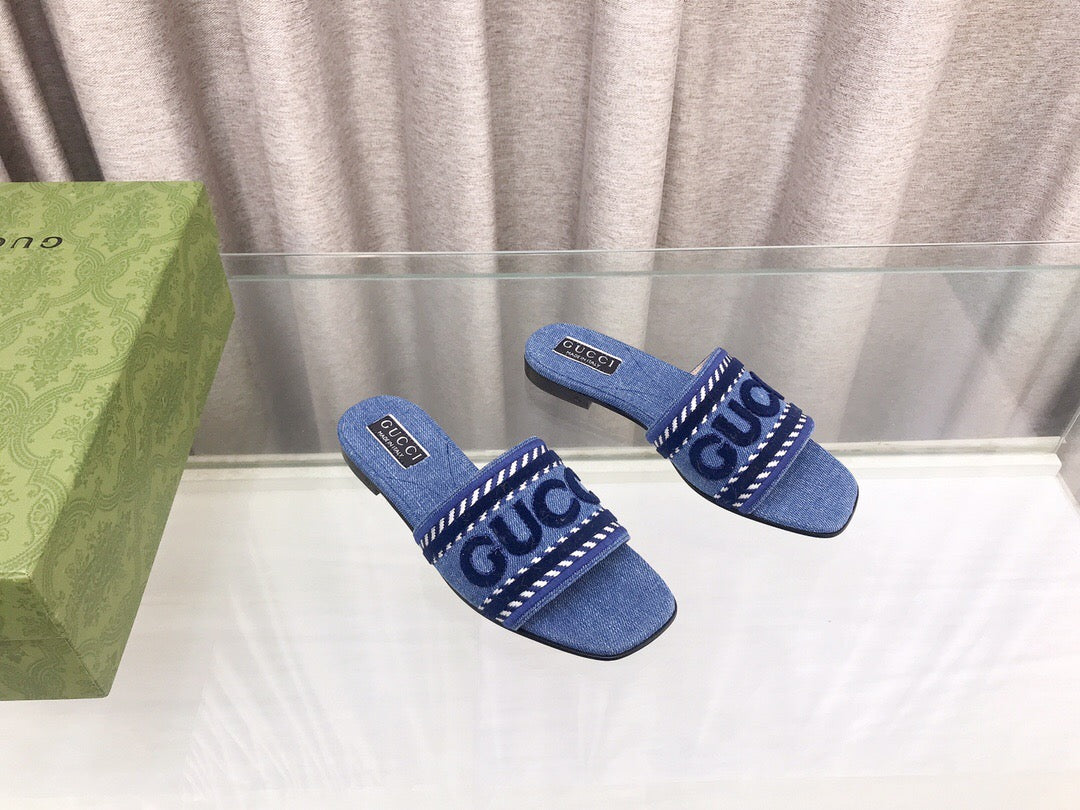 G Monogrammed Logo Flat Slippers