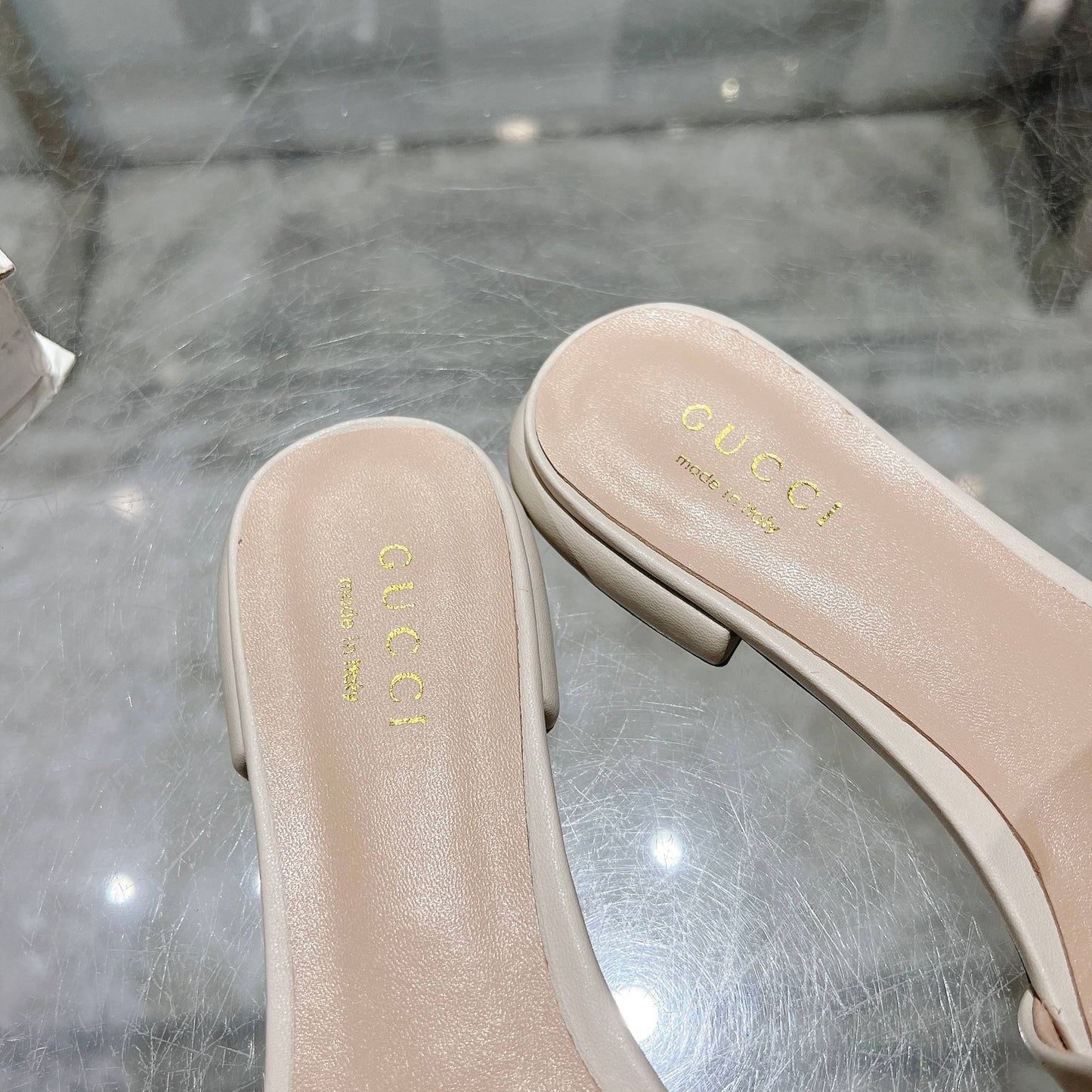 G 25 Diamond Slippers（White/Brown/Sliver/Pink）