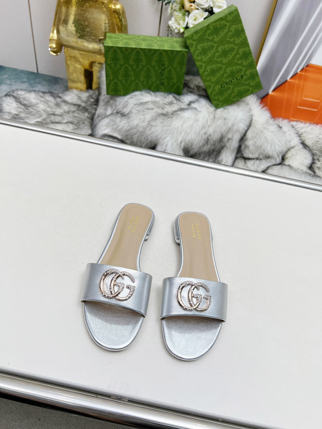 G 25 Diamond Slippers（White/Brown/Sliver/Pink）