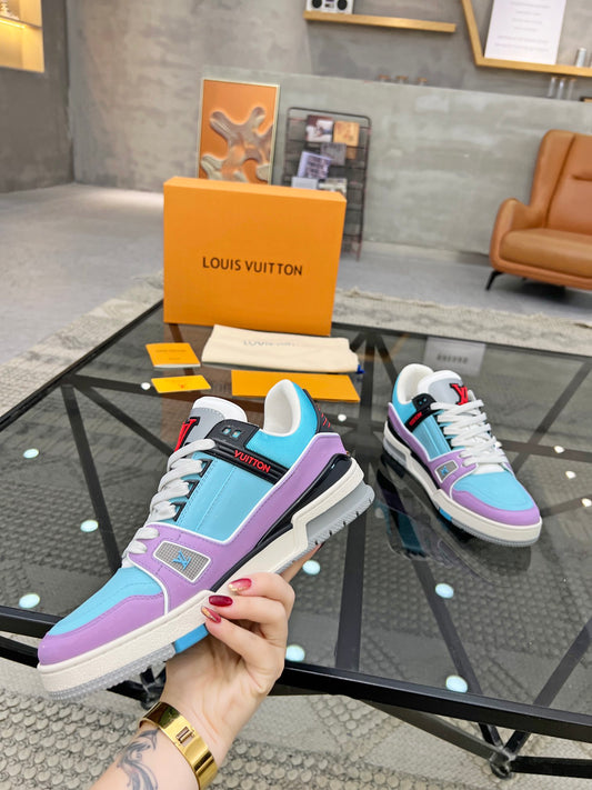 L Macaroon colorway Sneakers