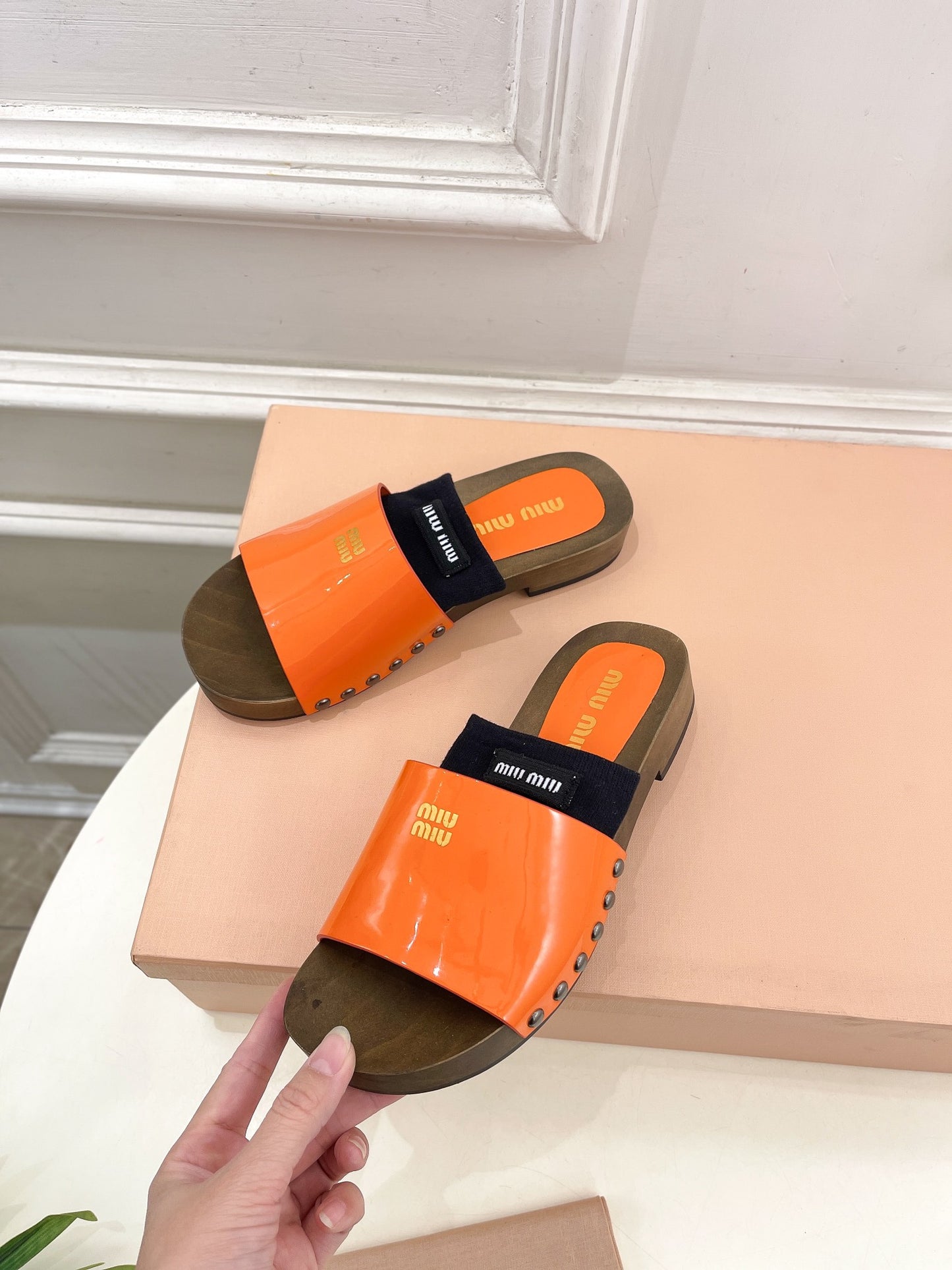 M Explosive wooden slipper（Oily Orange/Chamois leather/Paintwork）